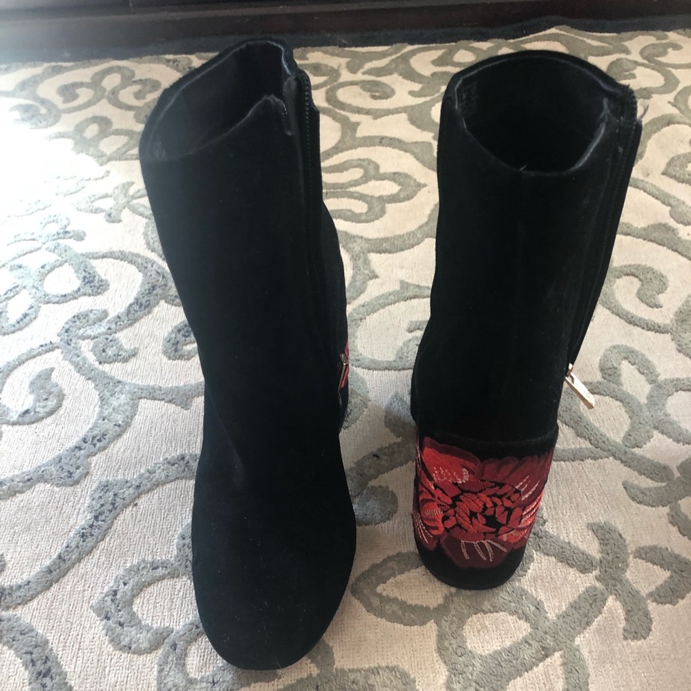 Jessica Simpson ankle boots